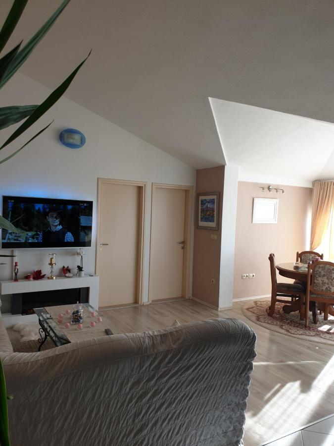 דוגי ראט Apartmani Mlikotic מראה חיצוני תמונה
