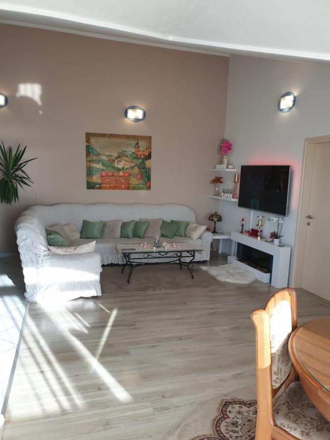 דוגי ראט Apartmani Mlikotic מראה חיצוני תמונה