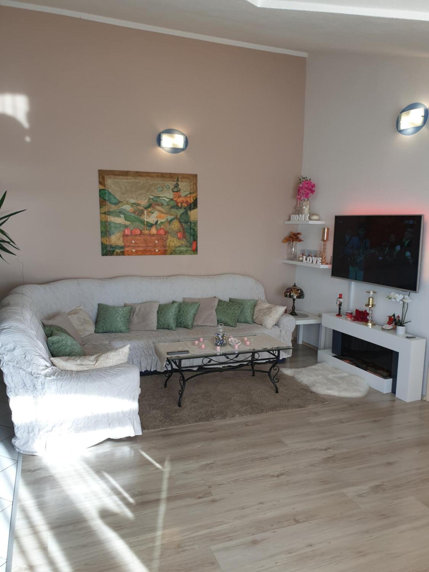 דוגי ראט Apartmani Mlikotic חדר תמונה